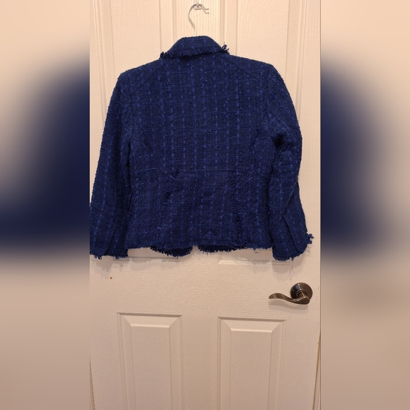 Blazer - Picture 2 of 4